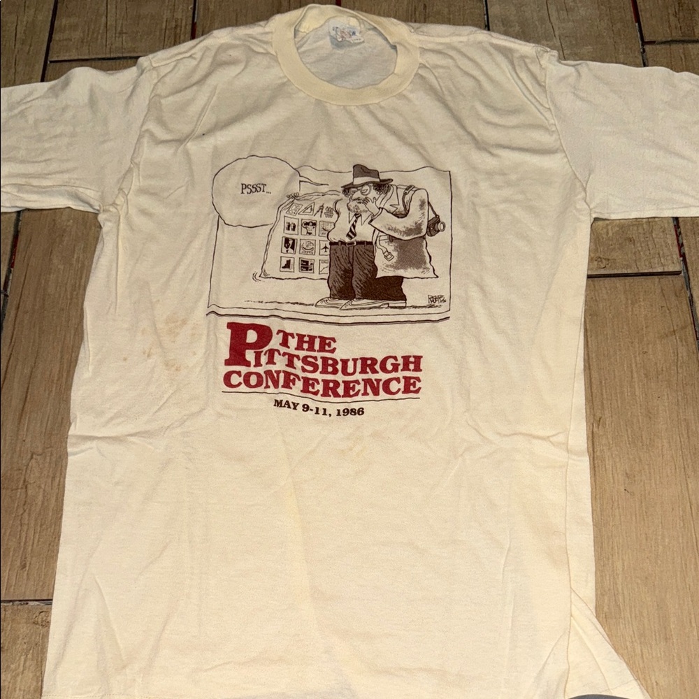 Vintage Cream Short-Sleeve Graphic Tee - The Pittsburgh Conference large